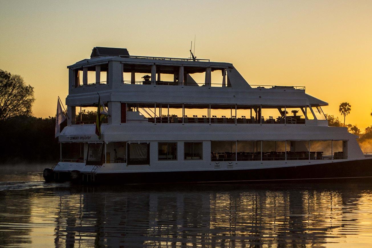 zambezi river cruise